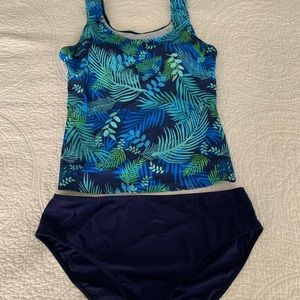 NEW Tankini Swimsuit size 12.